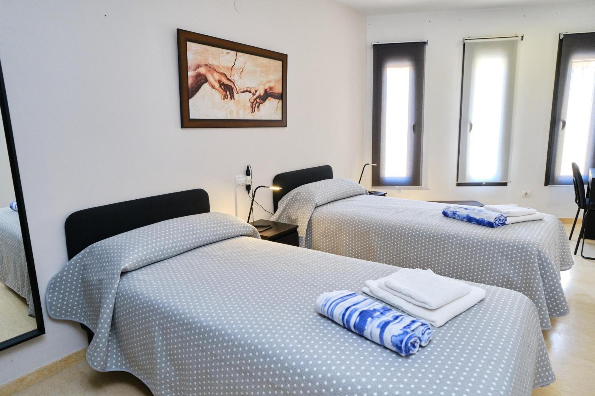 Habitaciones Pensadas Para Ti Фуeнхирола Екстериор снимка