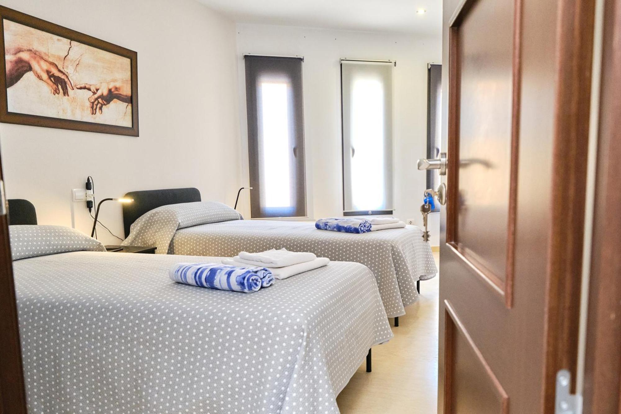 Habitaciones Pensadas Para Ti Фуeнхирола Екстериор снимка